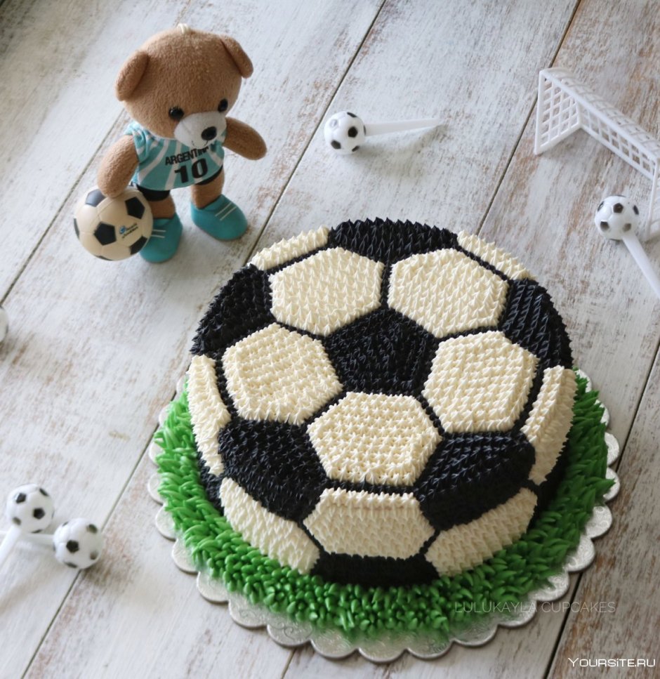 Украшение торта футбольный мяч