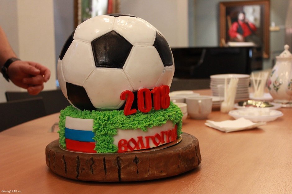 Торт с Кубком футбольным