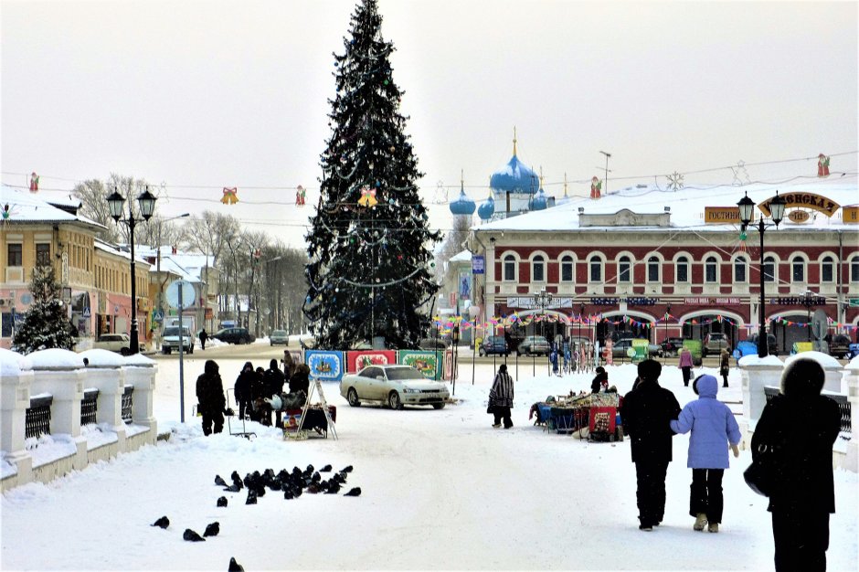Успенская площадь Углич зимой