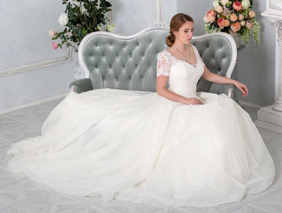 Платье айвори свадебное со стеклярусом