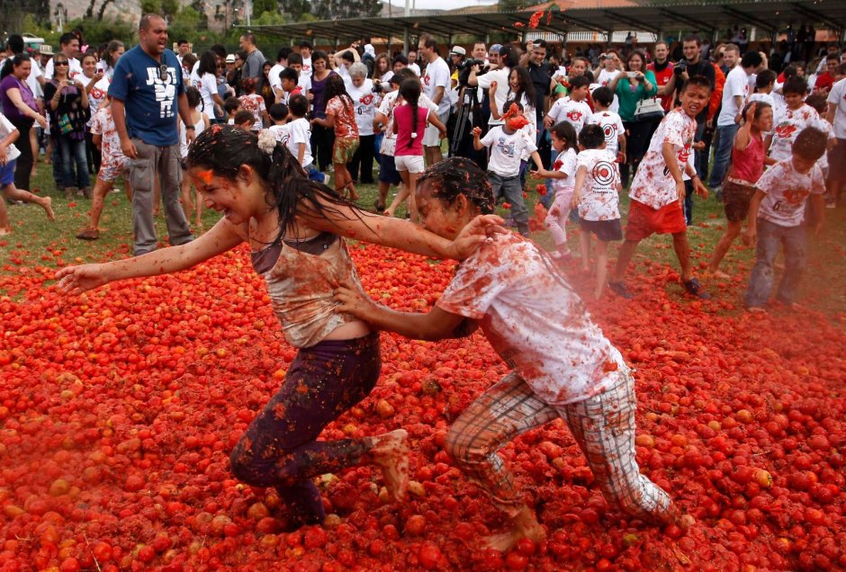Праздник помидоров в Испании