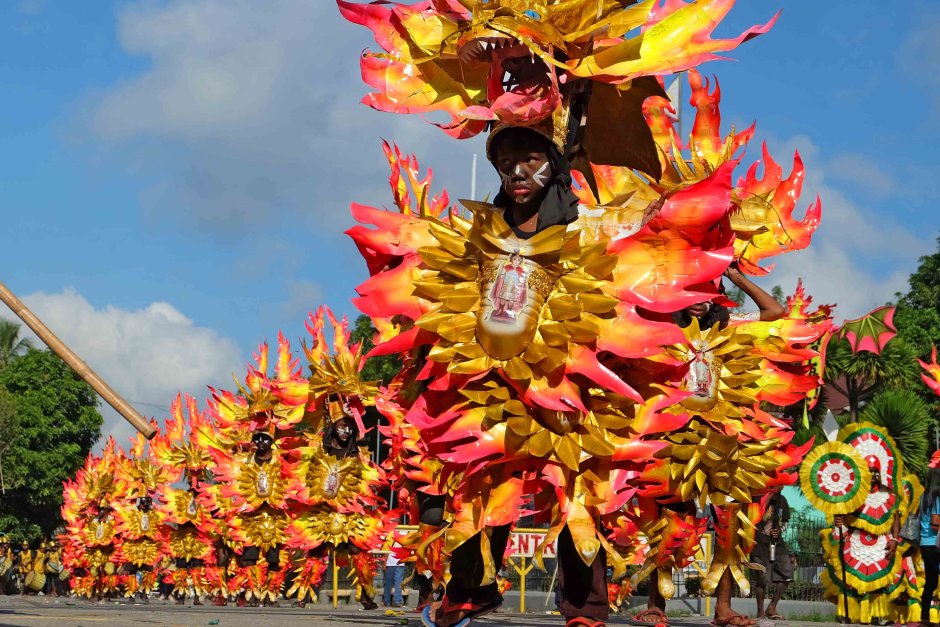 Филиппины карнавал