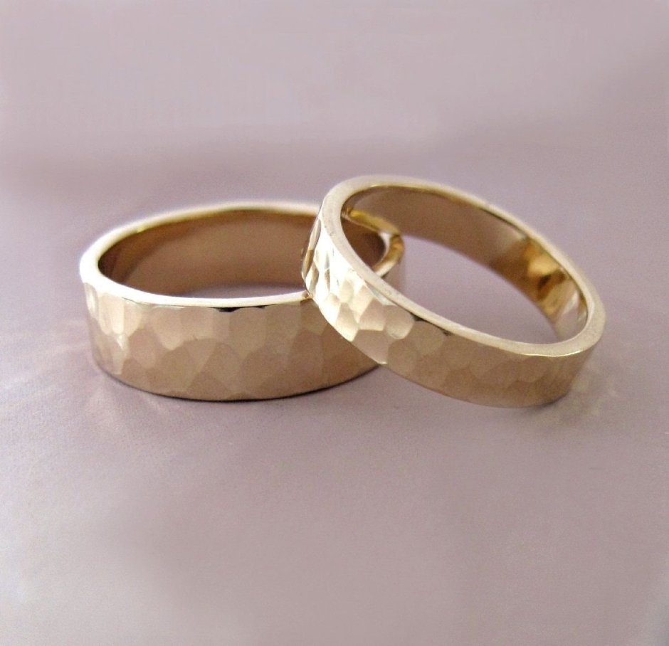 Свадебные кольца переплетенные