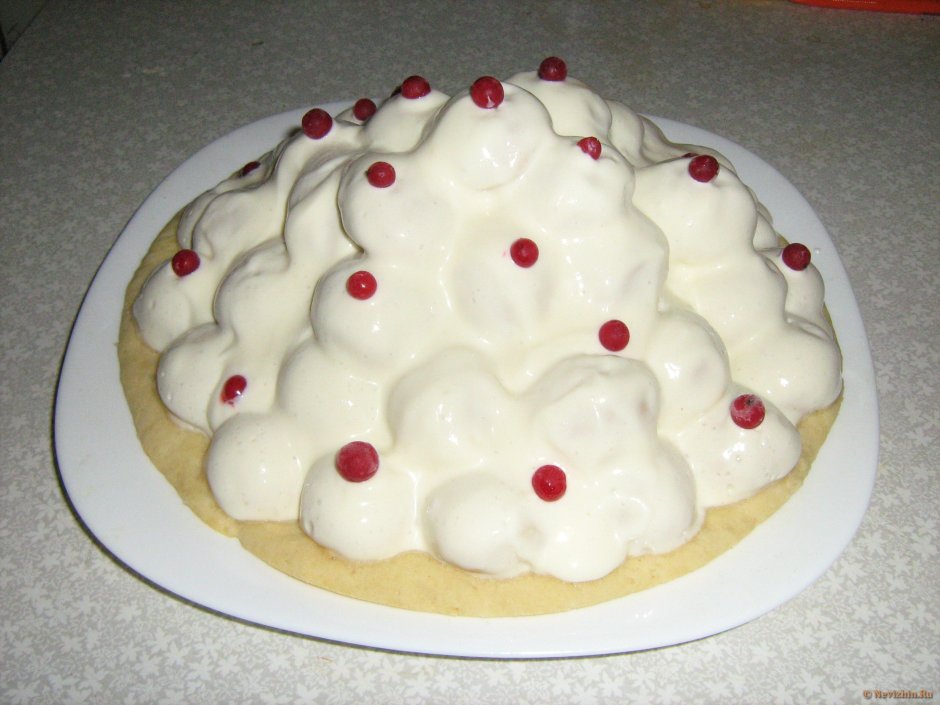 Торт из шариков теста со сметанным кремом