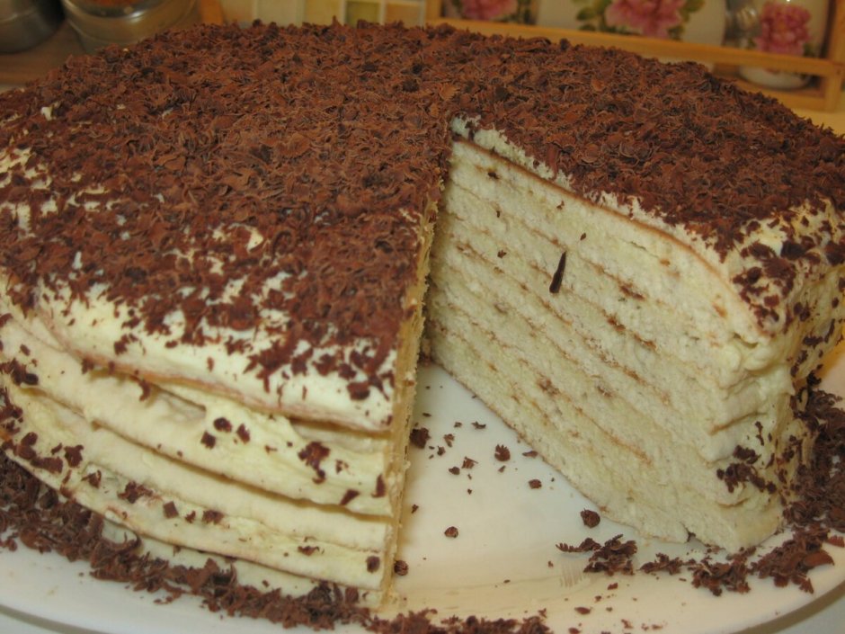 Шоколадный торт со сметанным кремом
