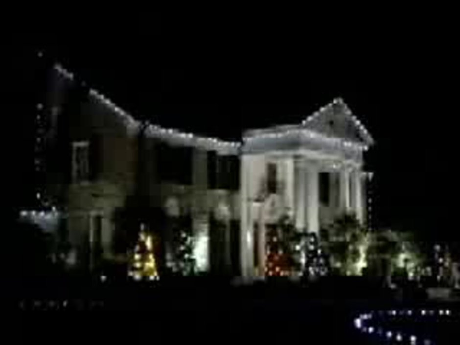 How Graceland is decorated for Christmas
