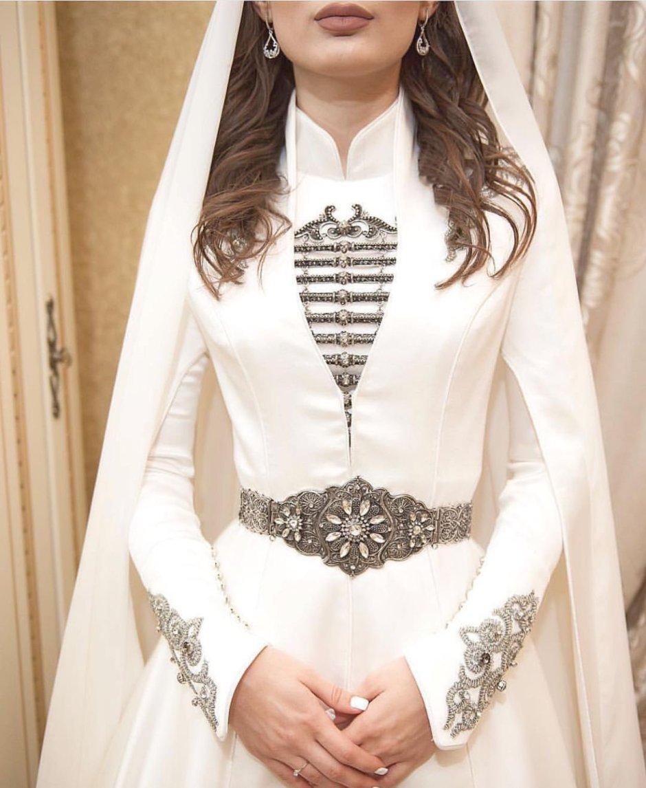 Осетинское свадебное платье Изольда