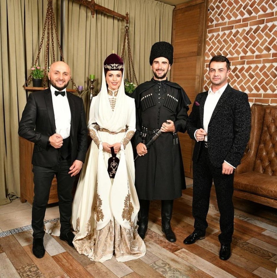 Осетинский свадебный наряд невесты
