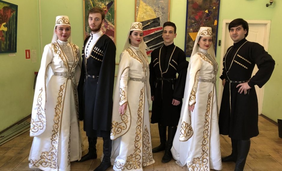 Грузинское платье невесты