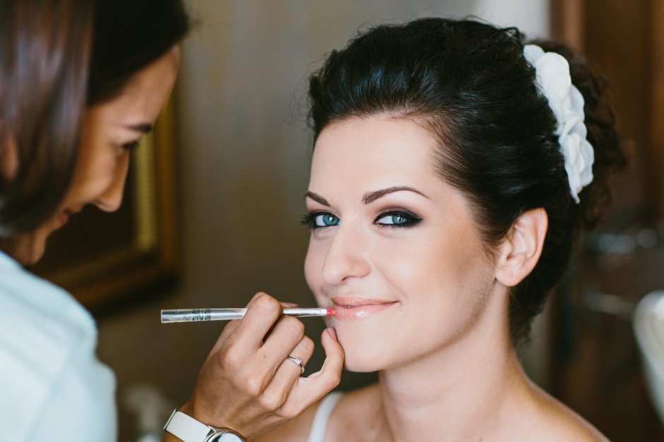 Свадебный макияж для невесты с карими глазами
