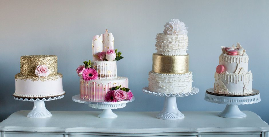 Свадебный торт кремового цвета