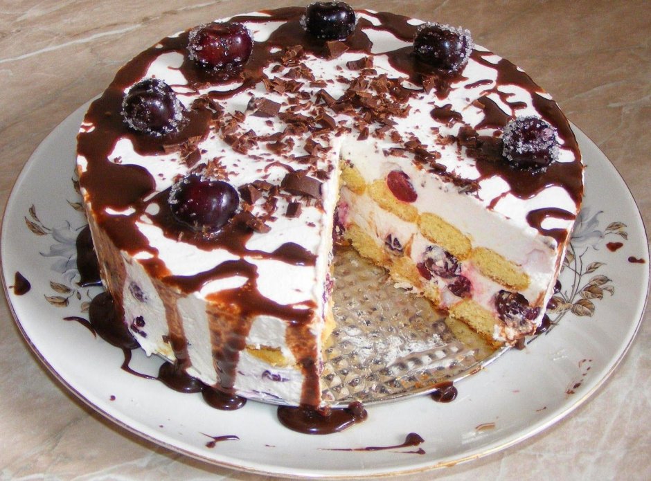 Торт с ягодным желе
