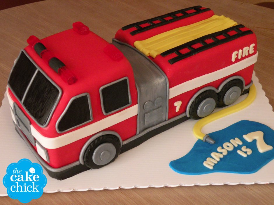 Торт в виде пожарной машины