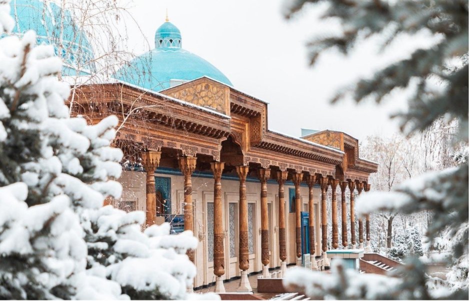 Новогодняя ёлка Ташкент 2020 год