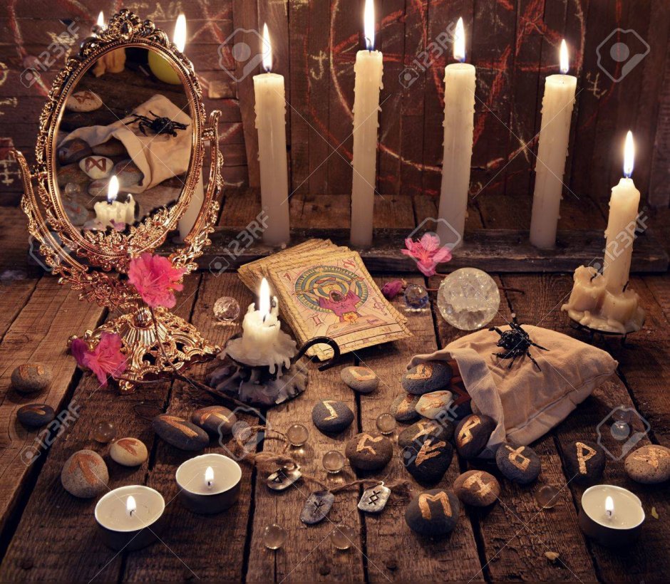 Магический ритуал с зеркалом