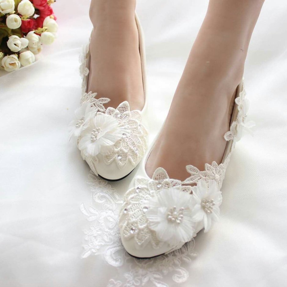 Свадебные сапожки для невесты без каблука
