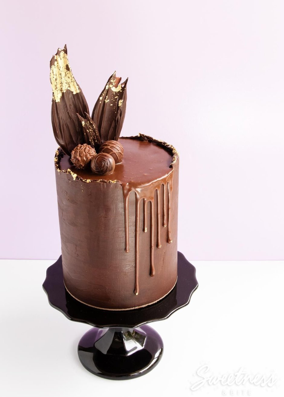 Шоколадный торт Pauline Cake