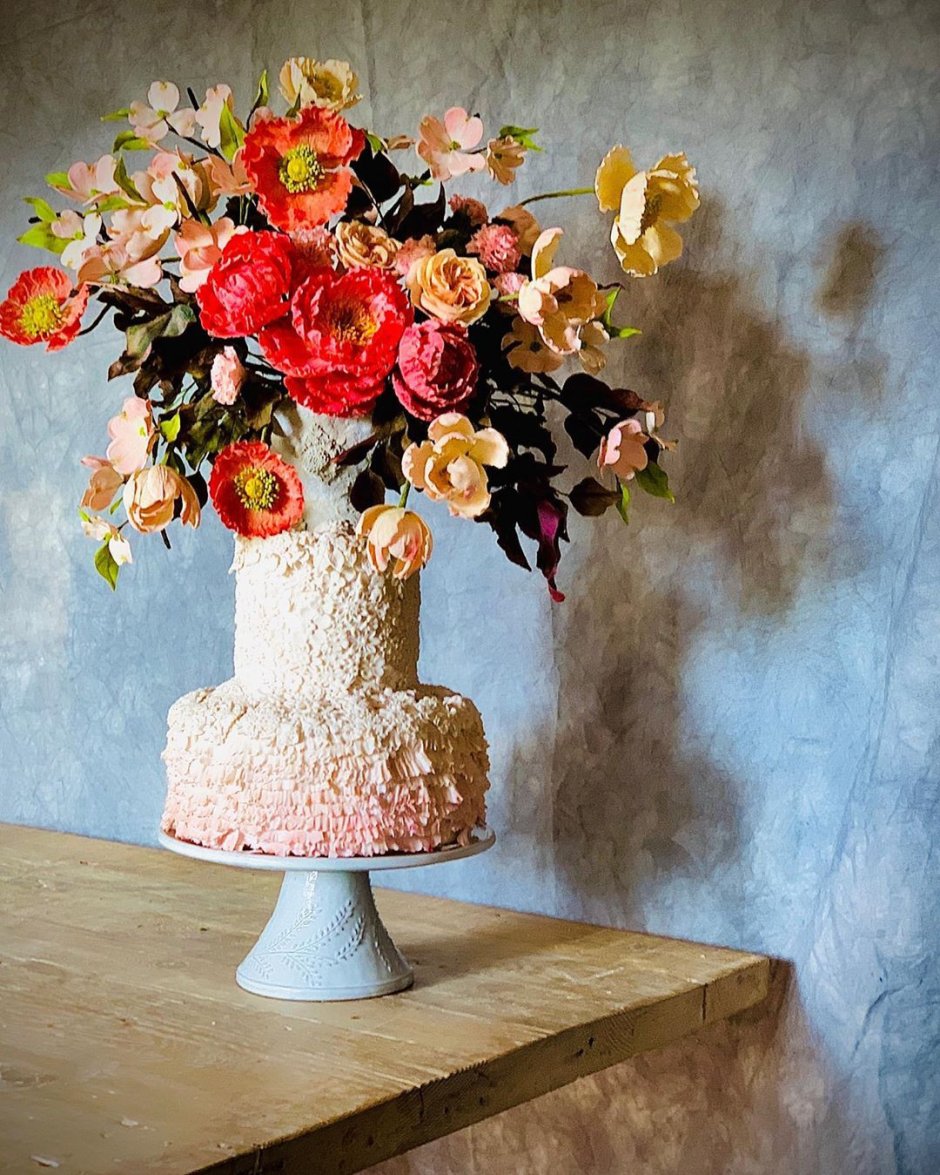 Букет цветов из торта кремовый