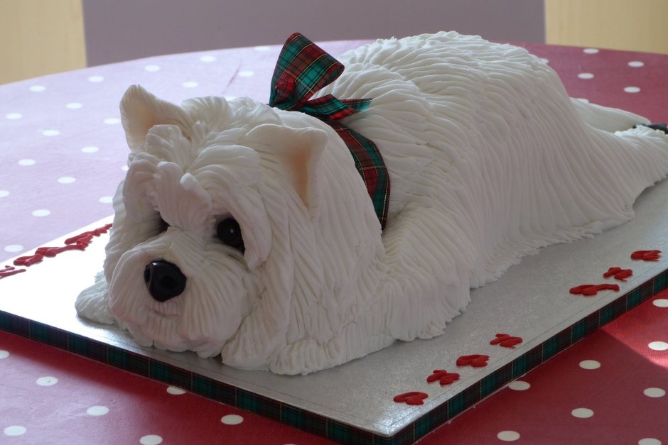 Торт с декором собаки