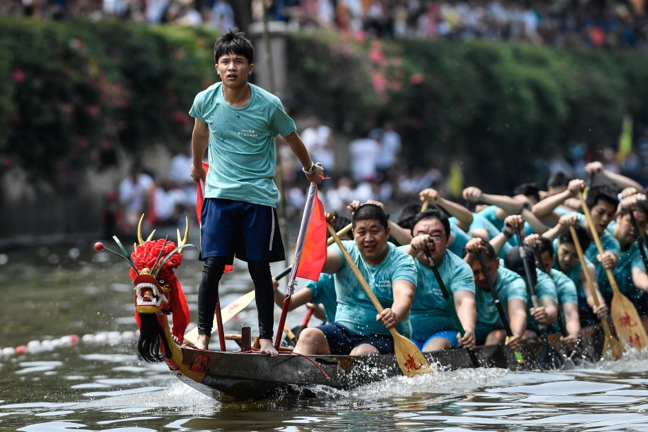 Праздник драконьих лодок в Китае 2022