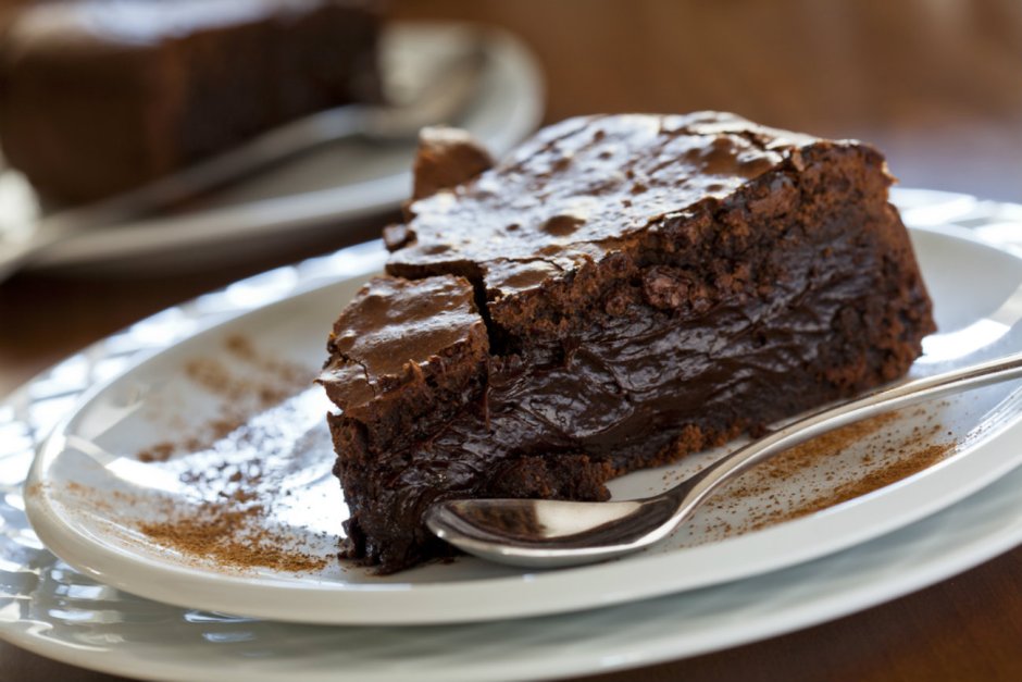 Торт без выпечки с шоколадным печеньем