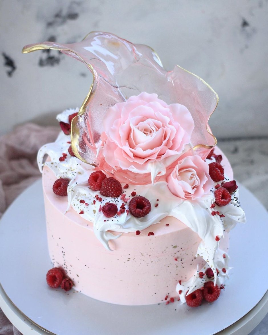 Тортик с карамельными цветами