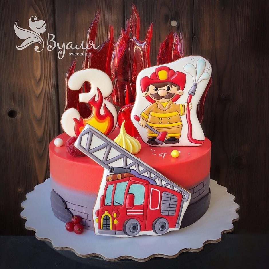 Торт пожарнику