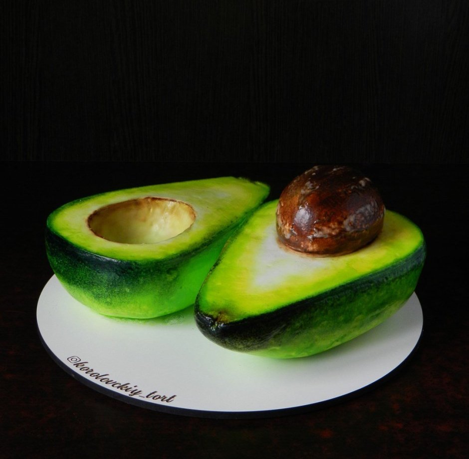 Торт в форме авокадо