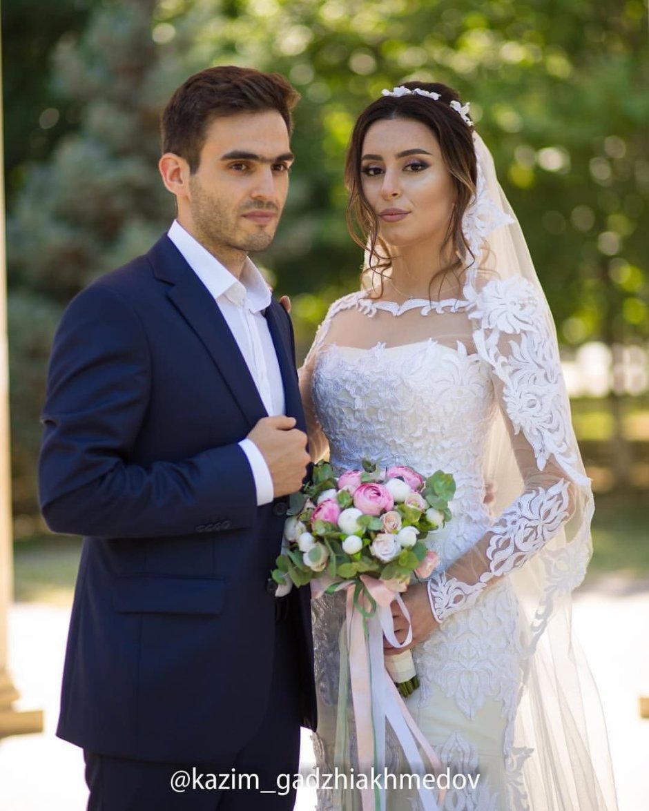 Хадижа Ужахова свадебное платье