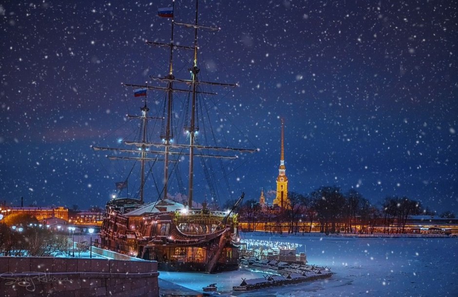 Санкт-Петербург зимой ночью