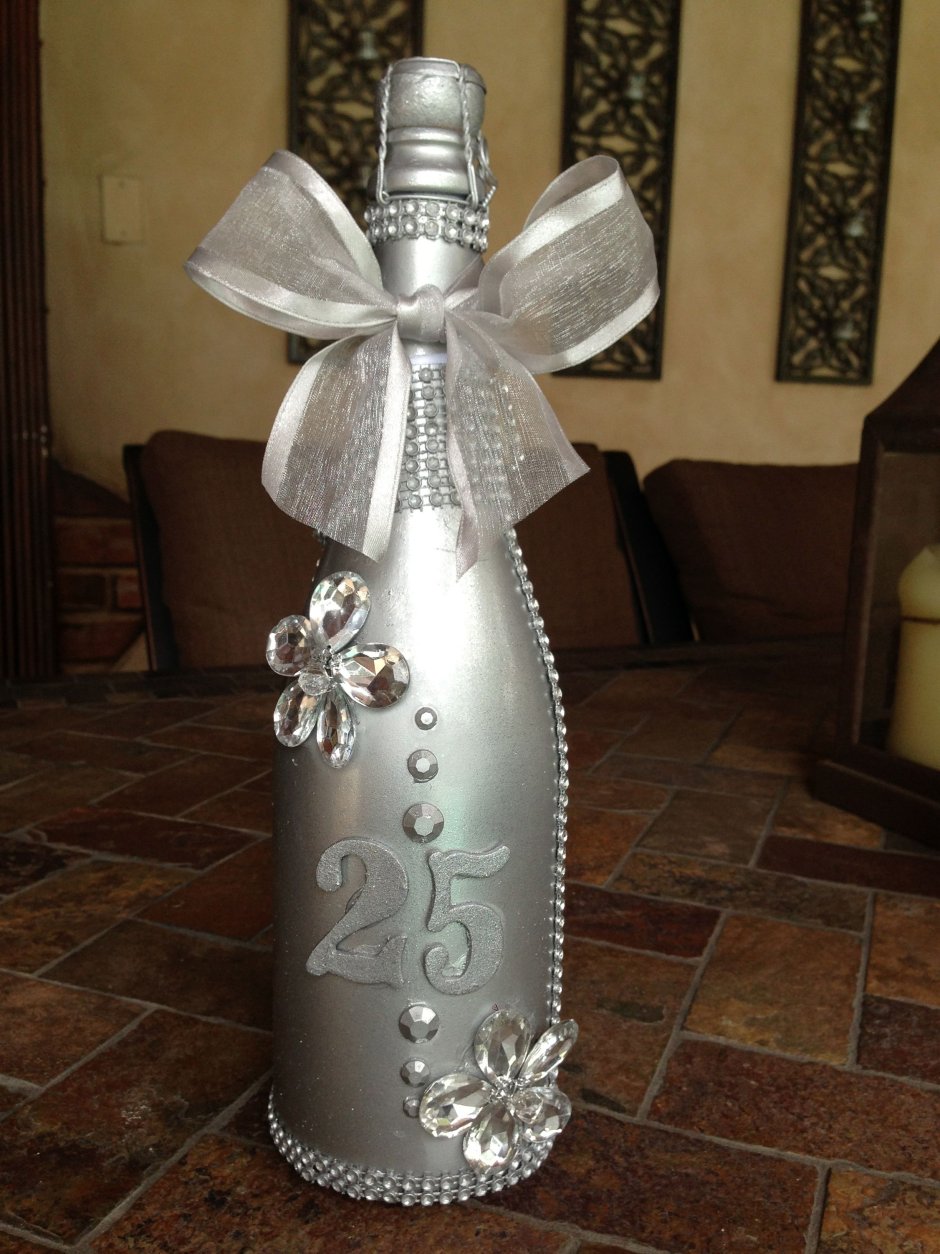 Подарочная бутылка на серебряную свадьбу