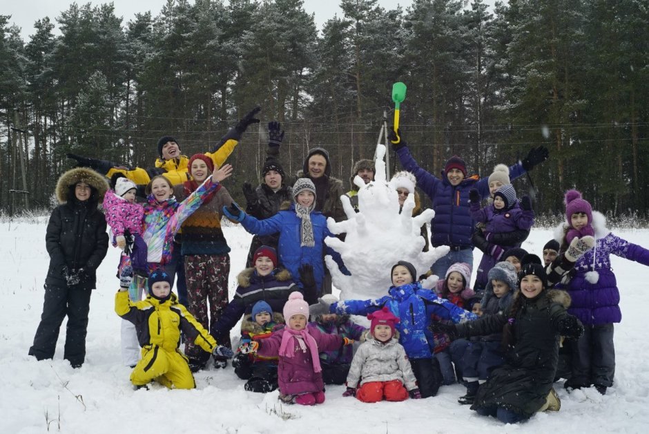 Детский лагерь зимой