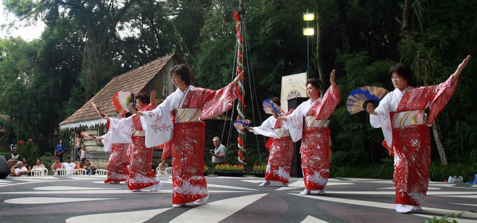 Традиции Японии танцы
