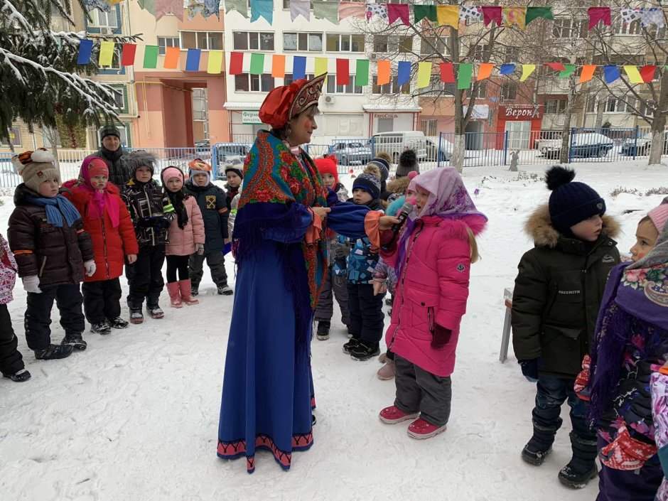 2 Колядки для детей-сирот