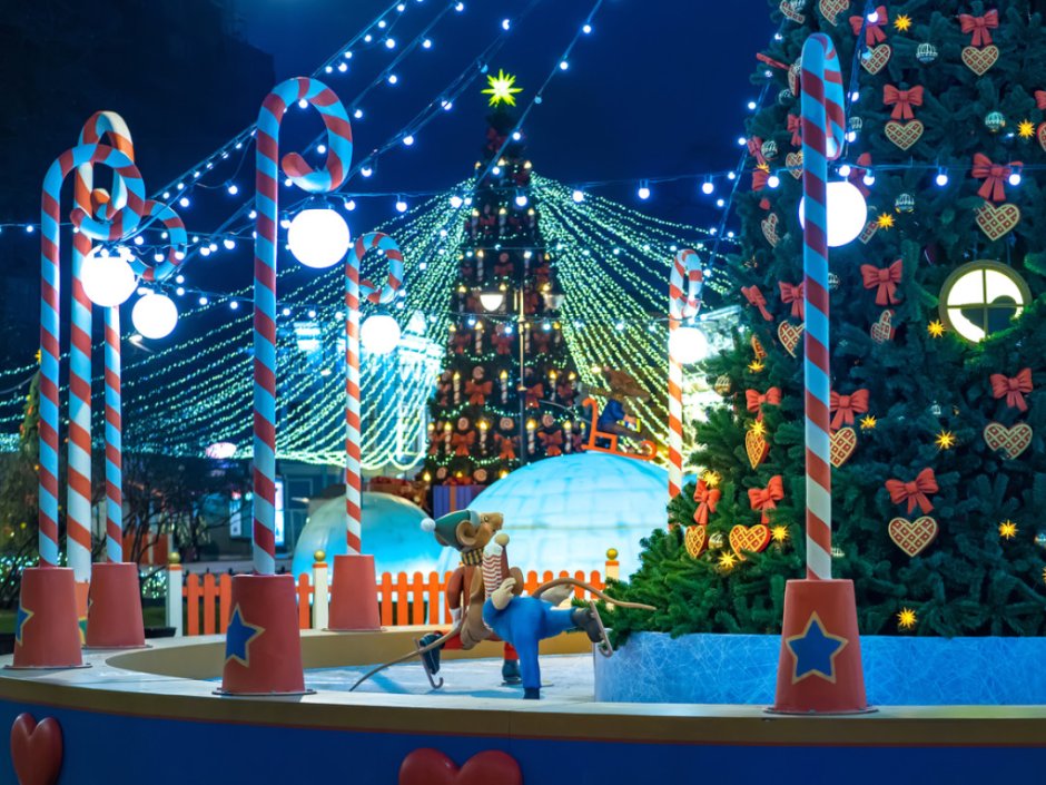 Рождественская ярмарка на Манежной площади и малой садовой улице