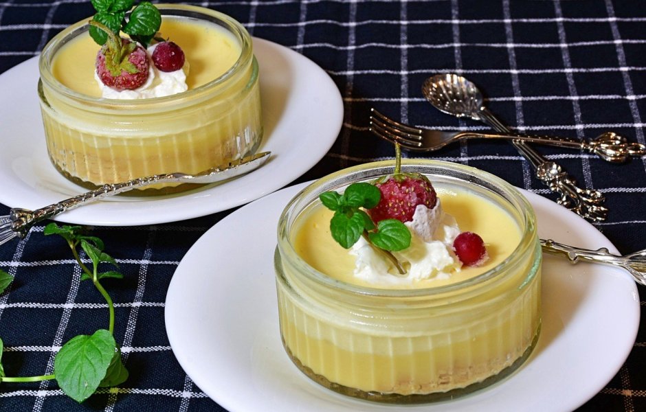 Десерт с лимонным курдом