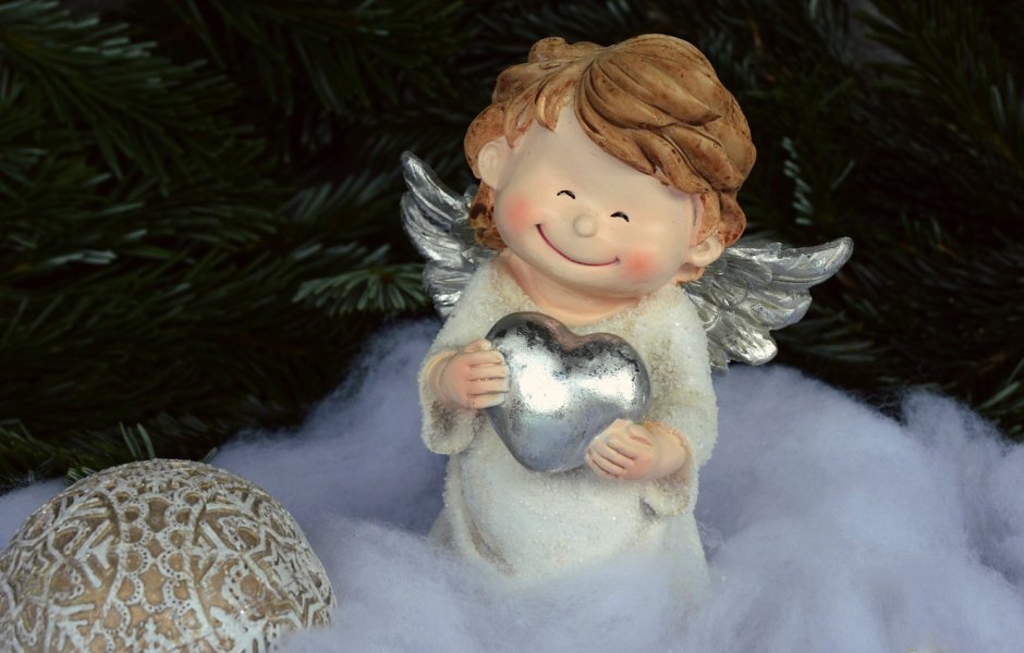 Ангел своими руками из подручных материалов