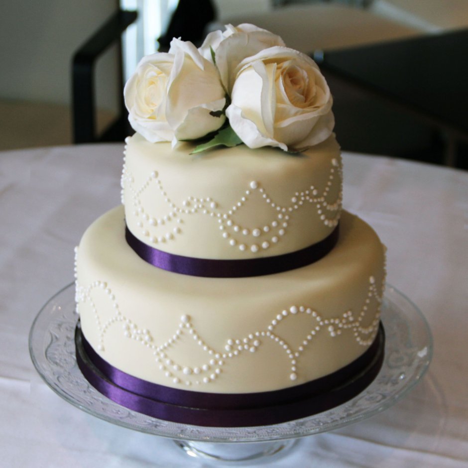 Свадебный торт двухъярусный