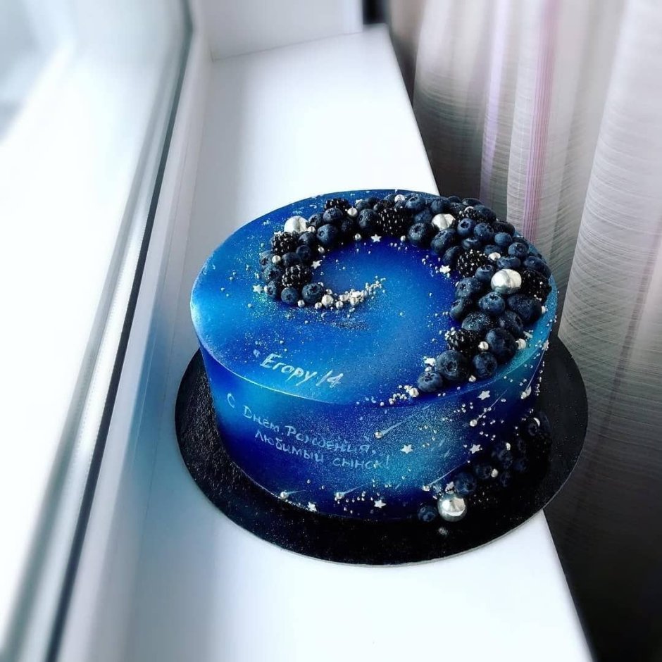 Торт космос со звездами