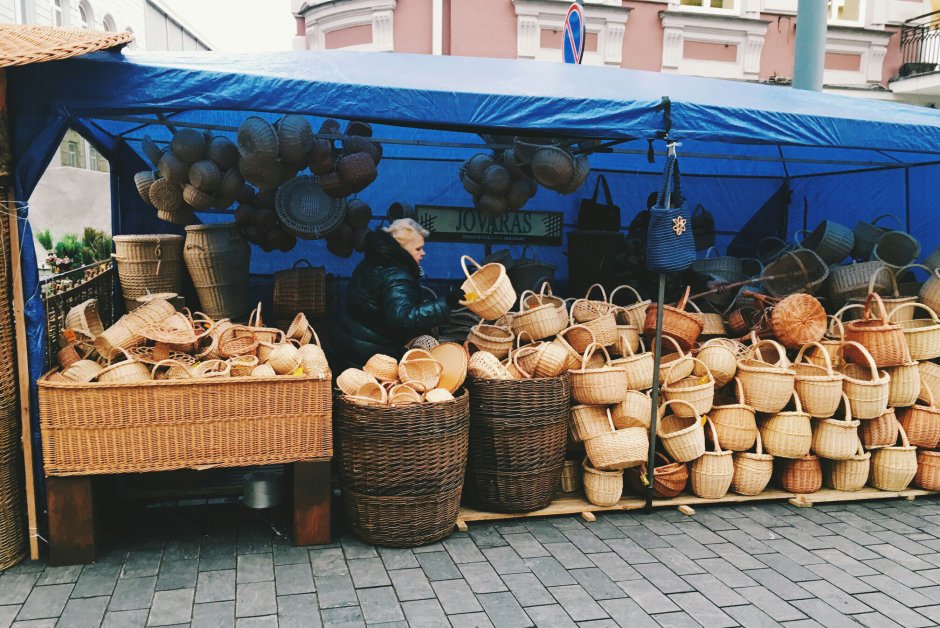 Арт ярмарка Happy Market на флаконе 21-22