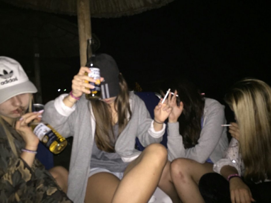 Пьяные подростки девочки ночью