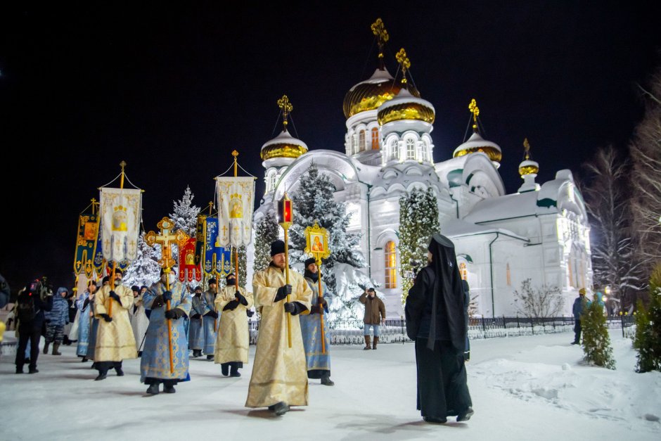 Зима в Казани в Раифском монастыре