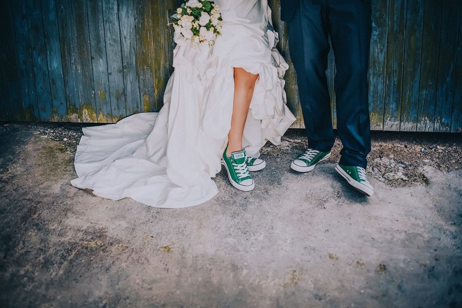 Свадьба в кедах и платье