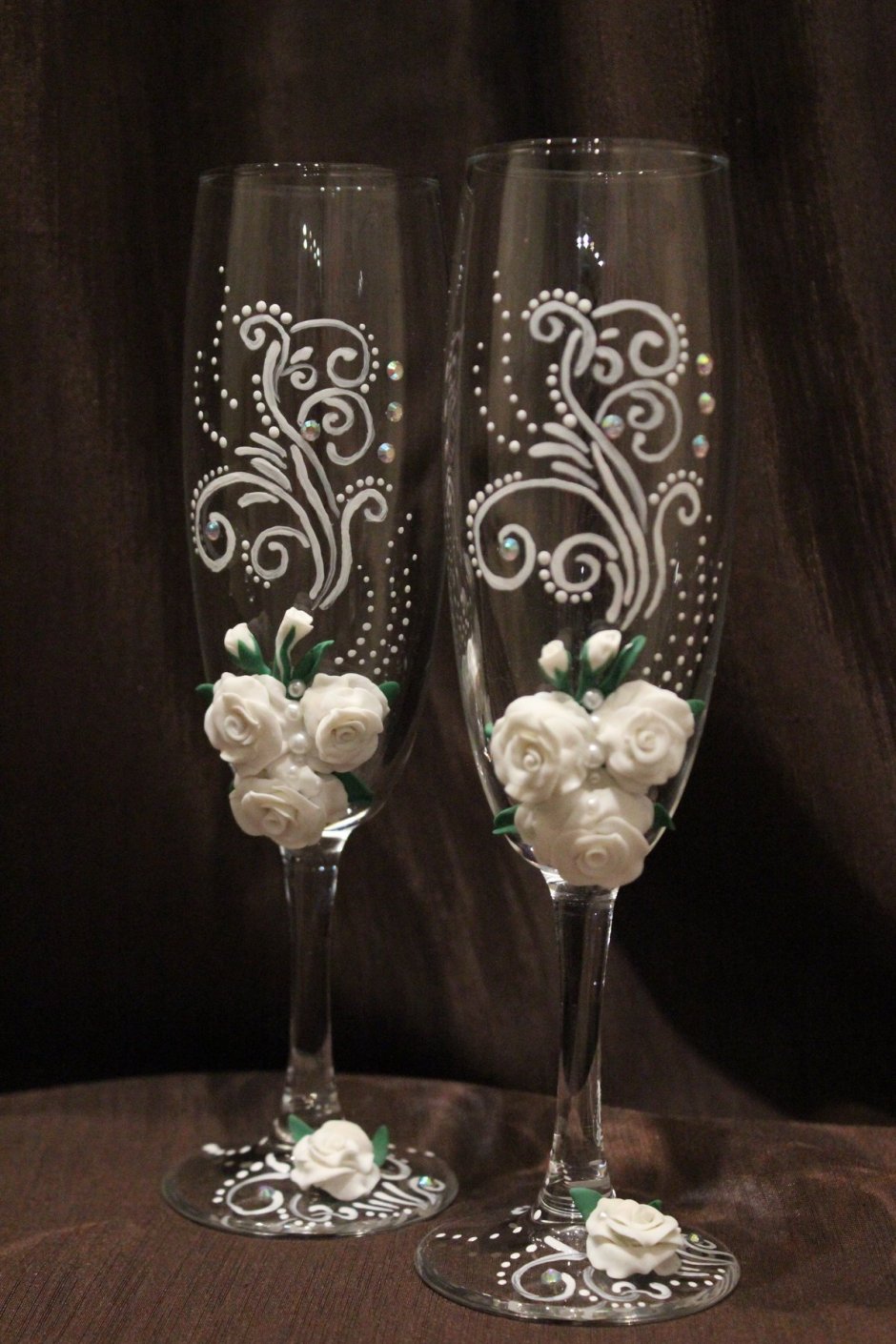 Свадебные бокалы с цветами из фоамирана
