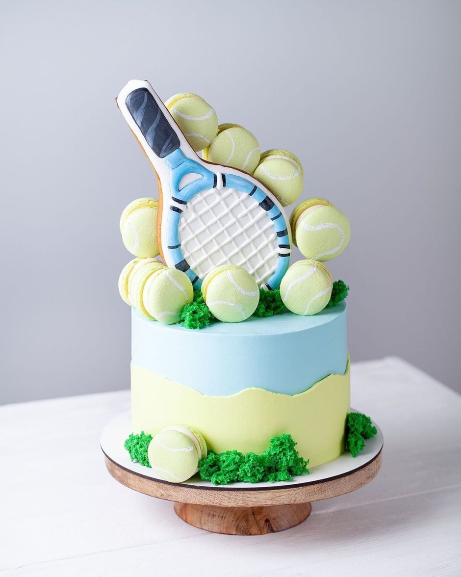 Торт с теннисной ракеткой без мастики