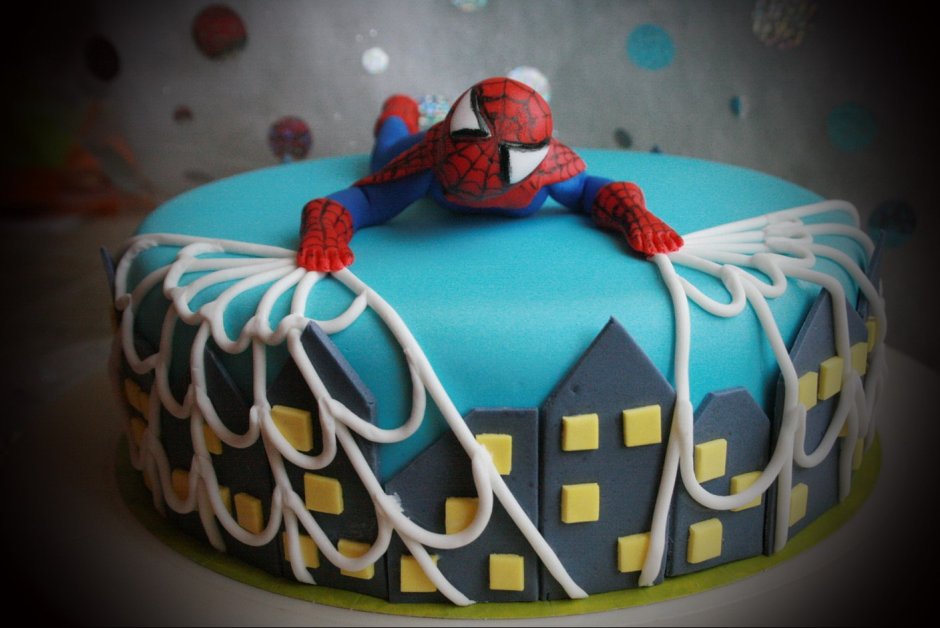 Торт с человеком пауком оригинальный двухъярусный