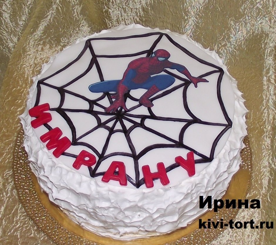 Торт человек паук сливки