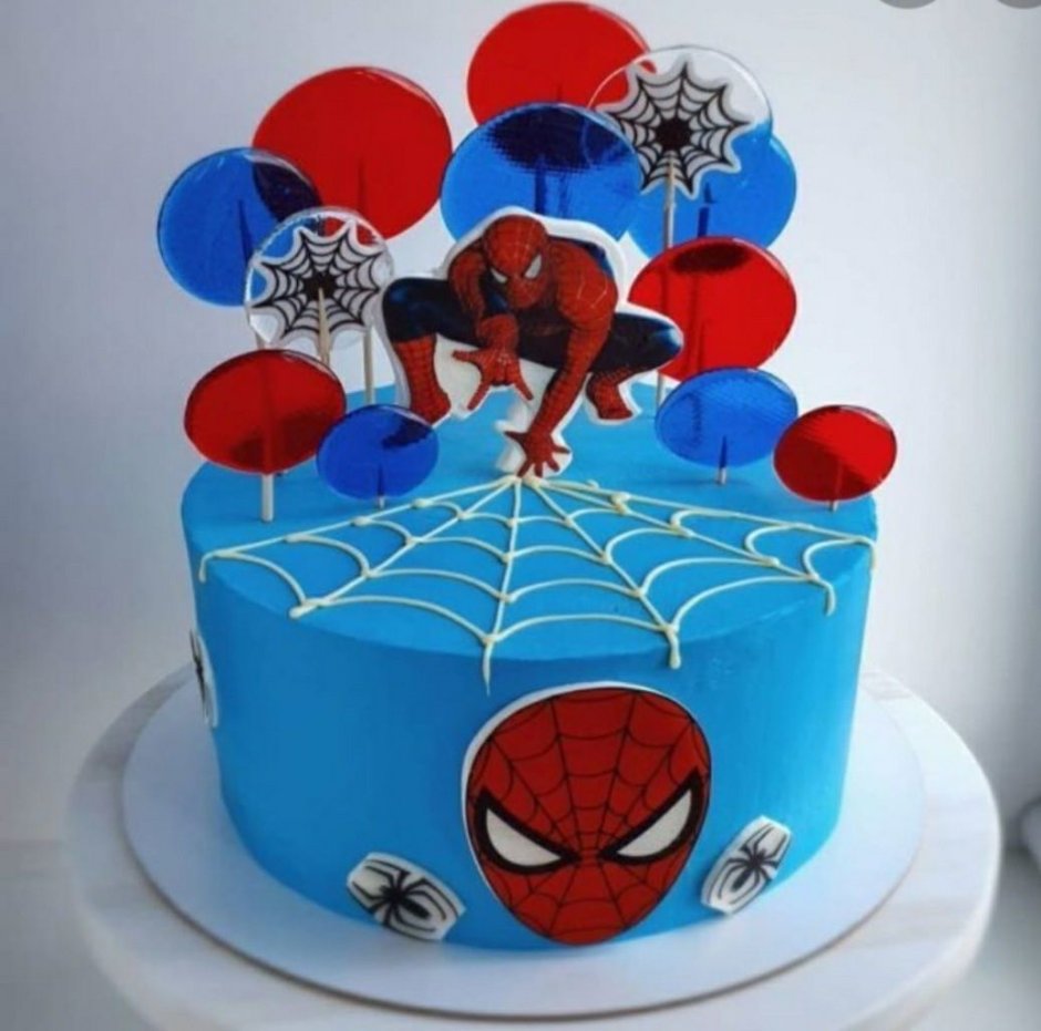 Торт человек паук с леденцами