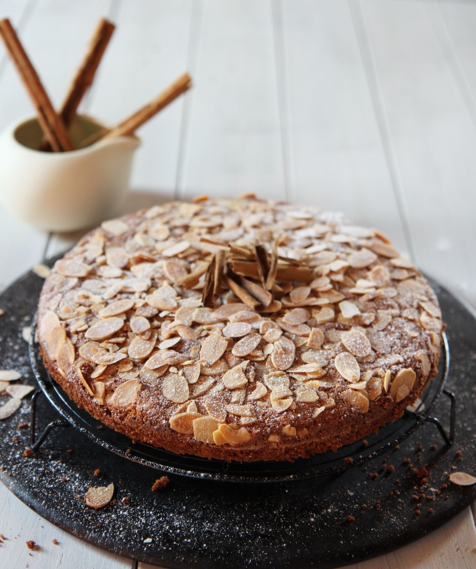 Best Almond Cake