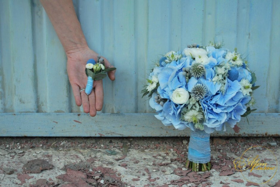 Букет невесты гортензия небесно-голубой